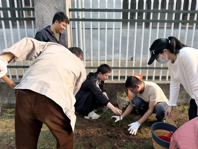 4-2微通催化黨支部開展植此青綠 不負(fù)春光主題黨日活動(dòng)1.jpg